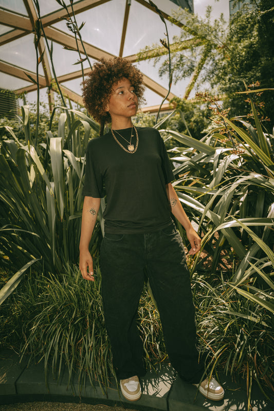 PLAIN BLACK OVERSIZED GAOZZI BAMBOO T'Z { short sleeved } (pictures available soon)